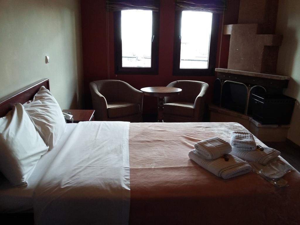 Voreas Hotel Káto Loutrákion Стая снимка