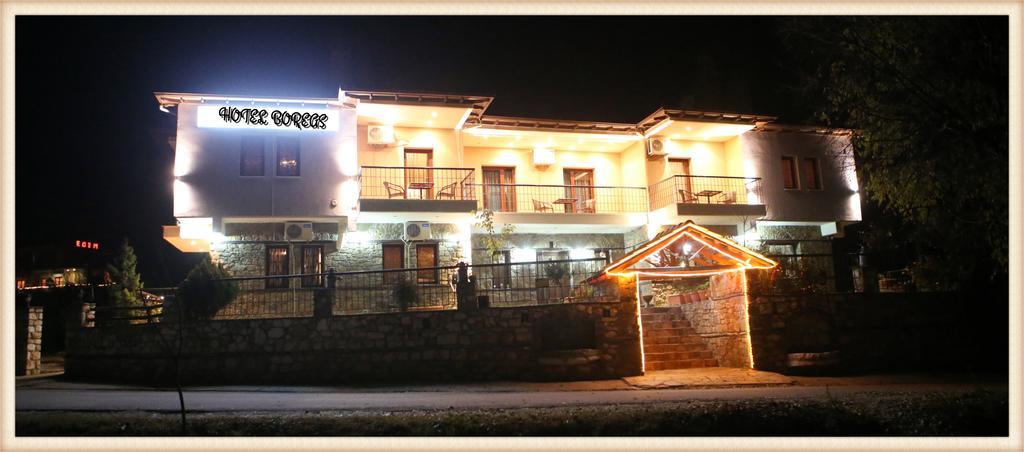 Voreas Hotel Káto Loutrákion Екстериор снимка