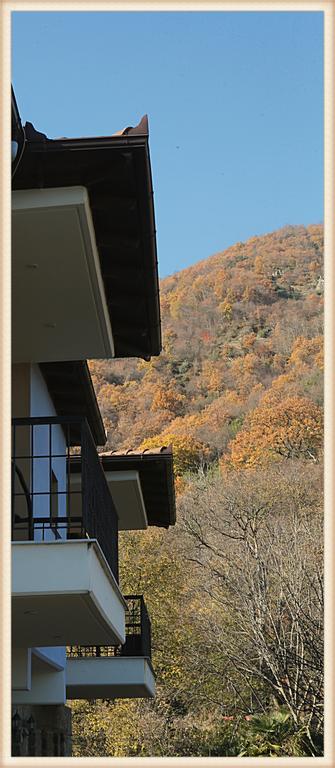 Voreas Hotel Káto Loutrákion Екстериор снимка
