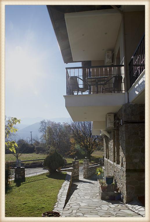 Voreas Hotel Káto Loutrákion Екстериор снимка