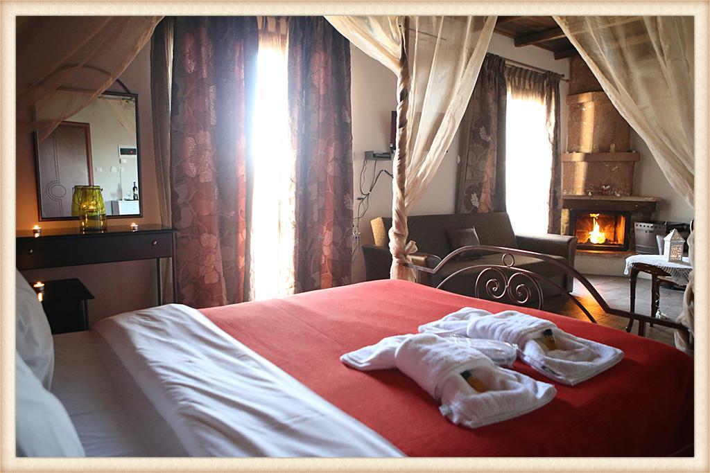 Voreas Hotel Káto Loutrákion Стая снимка